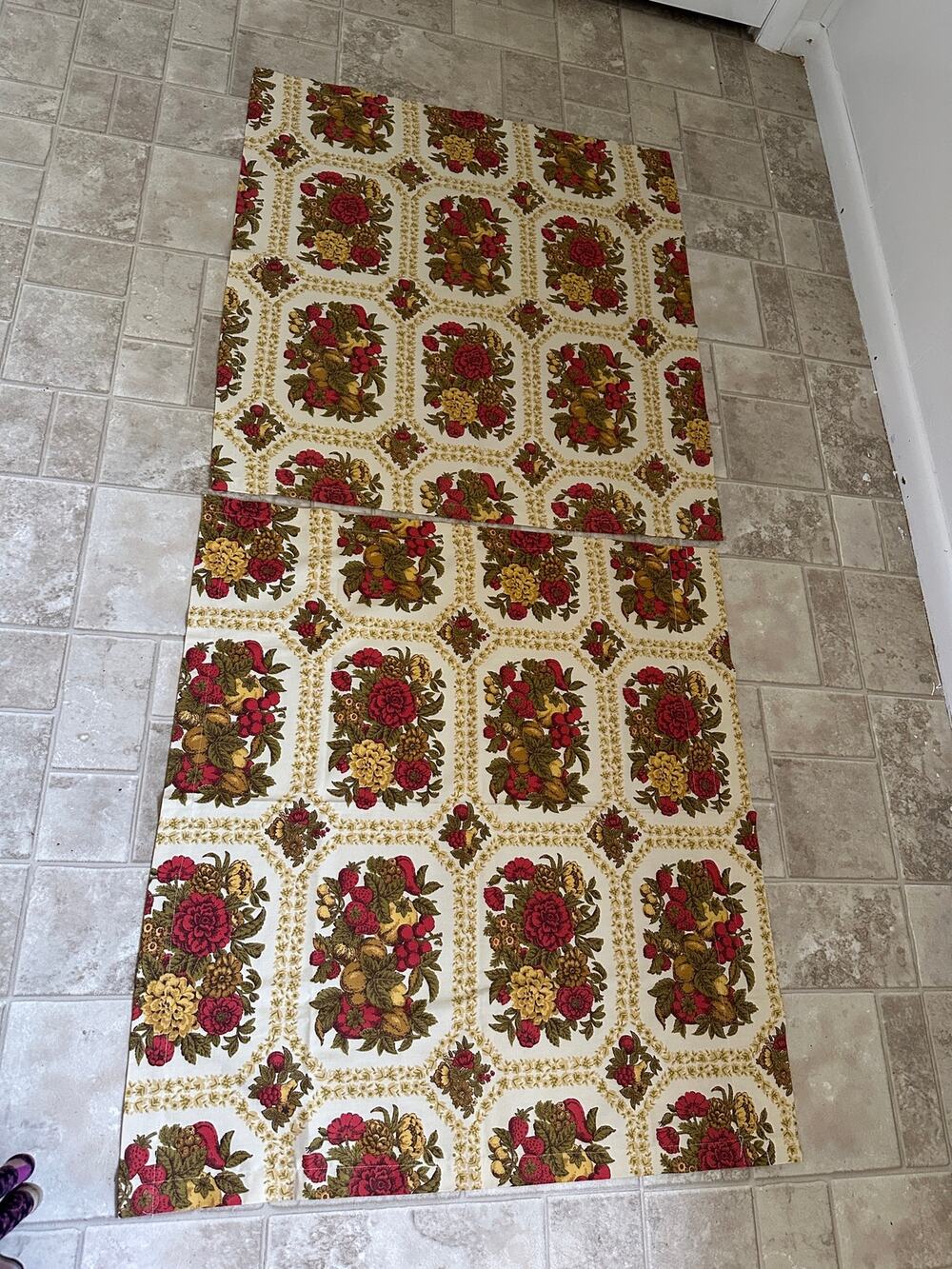 1970s Floral Fruit Medallion Small Cafe Kitchen Curtains Set of 2 Tiers